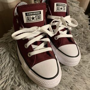 Women’s converse all star. Size 6.